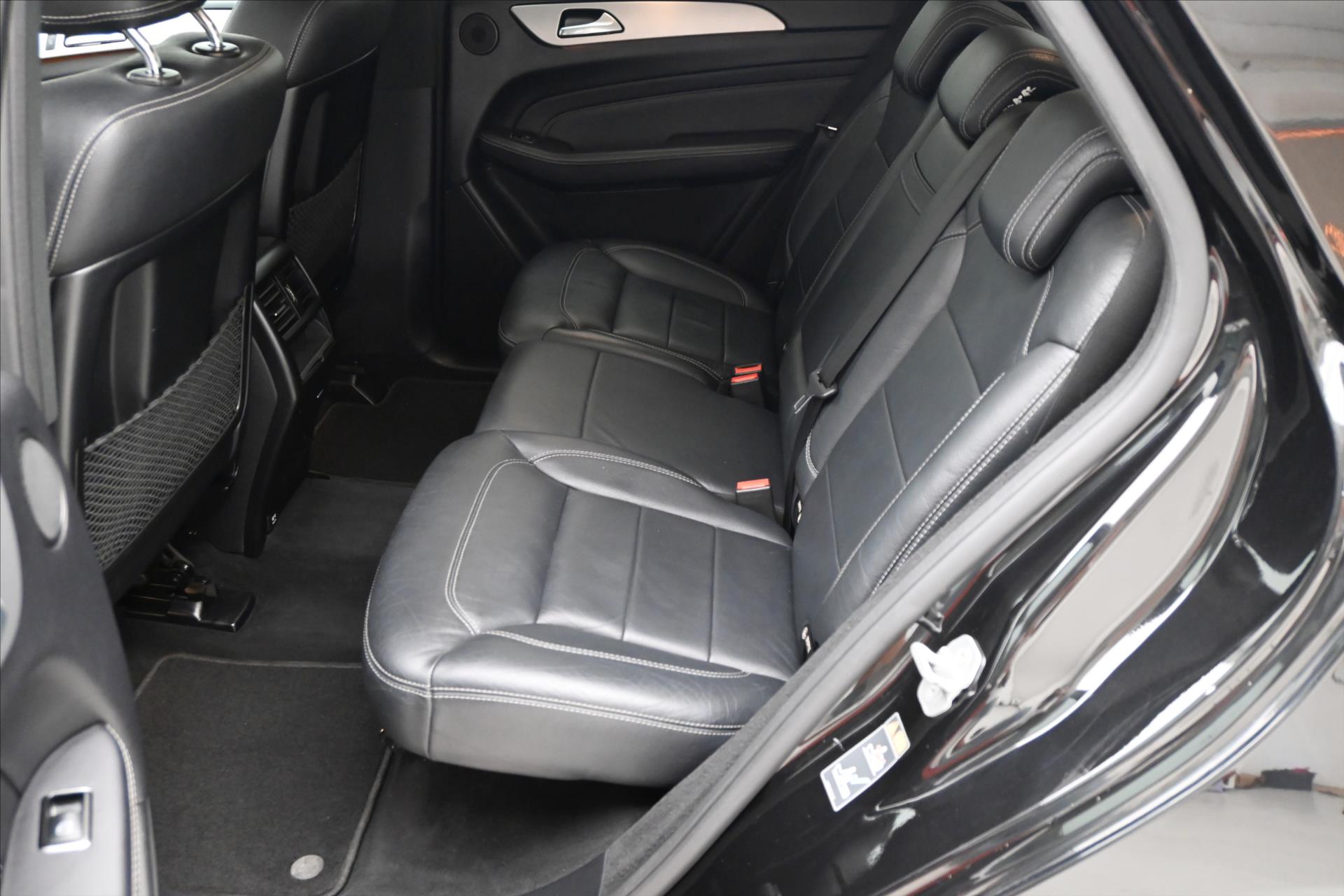 Main photo of the car Mercedes-Benz Class m 3.0 350 CDI 190 kW 4MATIC Warranty up to 5 years (14)