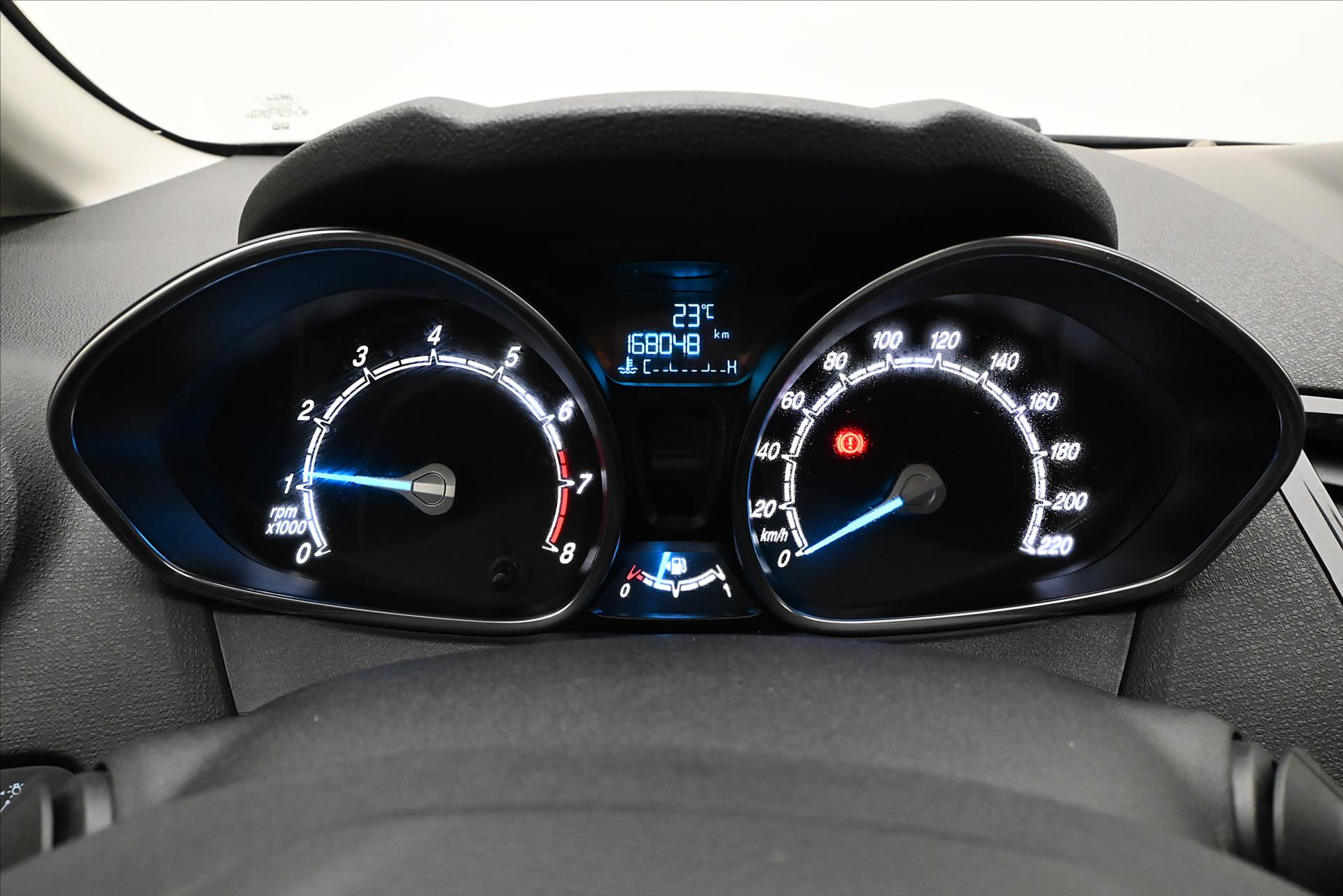 Hlavní fotografie vozu Ford Fiesta 1,0 EcoBoost 74kW Titanium (16)