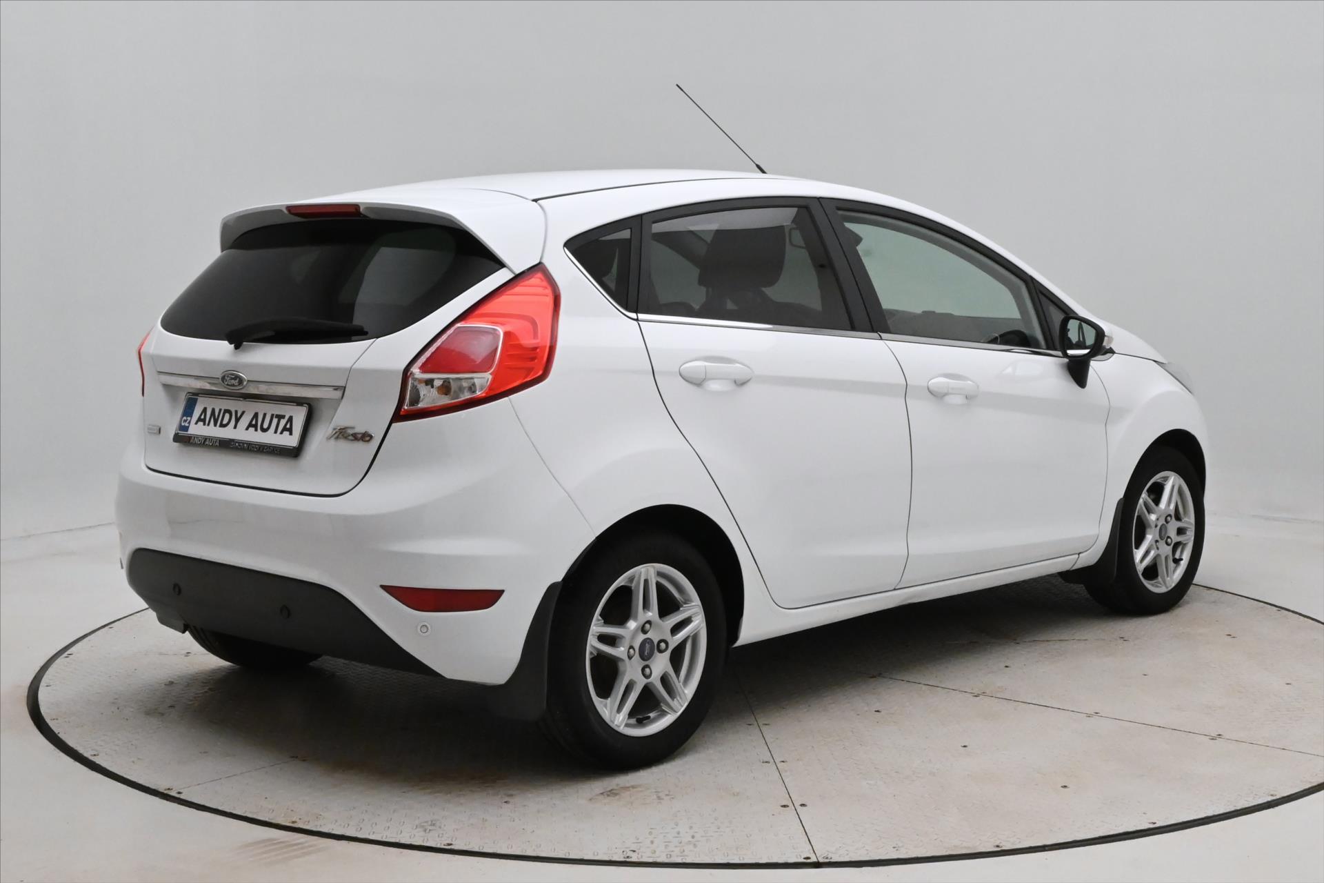 Hlavní fotografie vozu Ford Fiesta 1,0 EcoBoost 74kW Titanium (5)