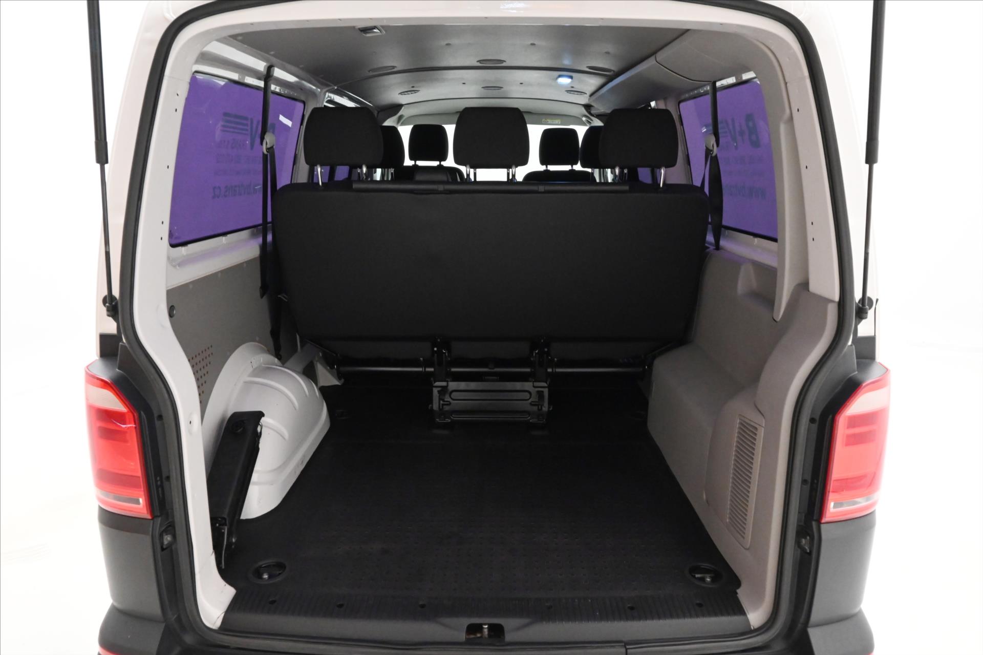 Hlavní fotografie vozu Volkswagen Transporter 2,0 TDI 110 kW 8míst Long Nezáv. topení (10)
