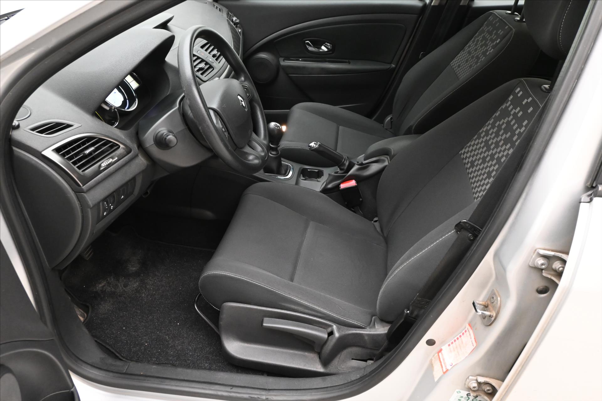 Main photo of the car Renault Mégane 1,5 dCi 81kW Grandtour Tažné Klimatizace (13)