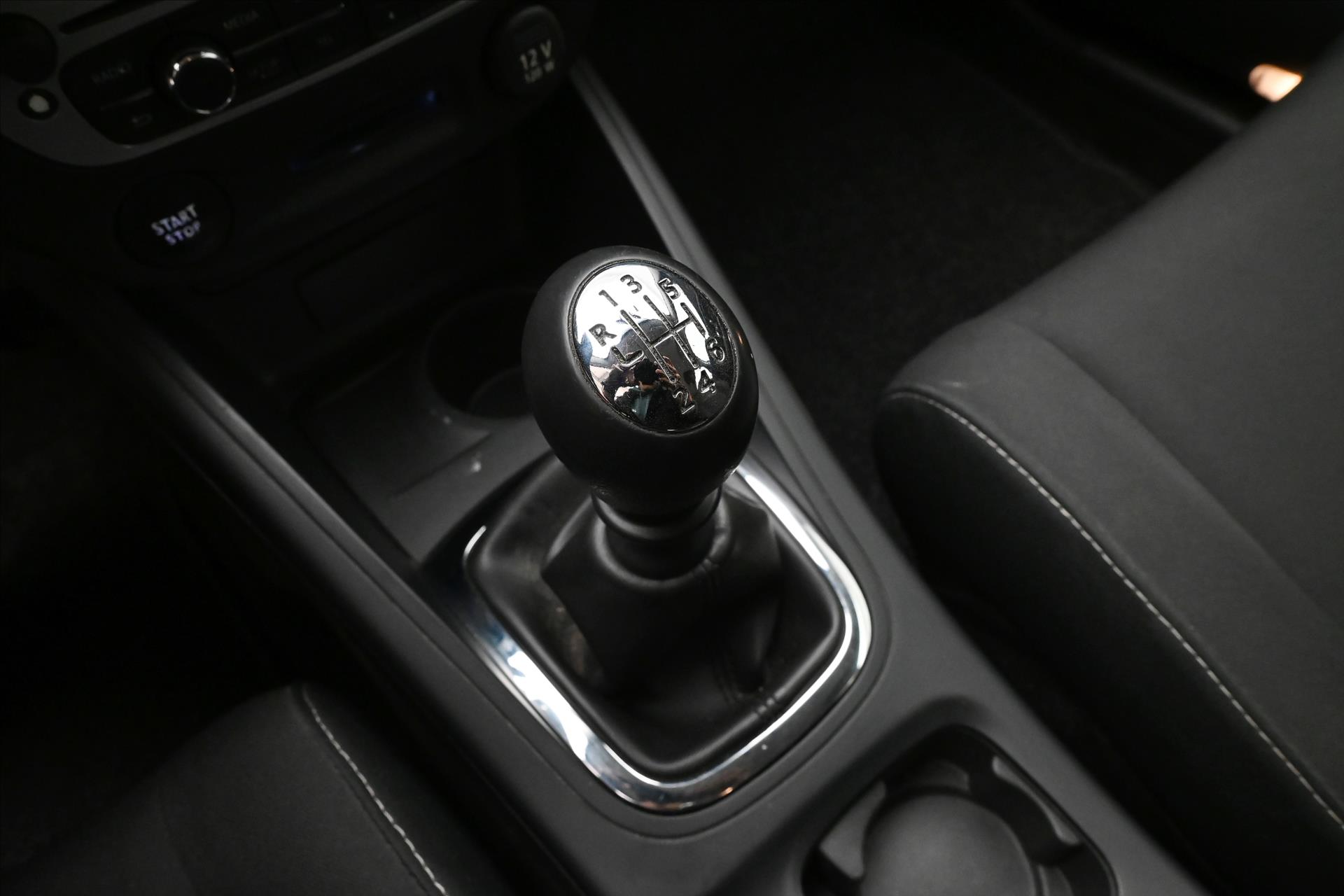 Hlavní fotografie vozu Renault Mégane 1,5 dCi 81kW Tažné Klimatizace  Grandtour (21)