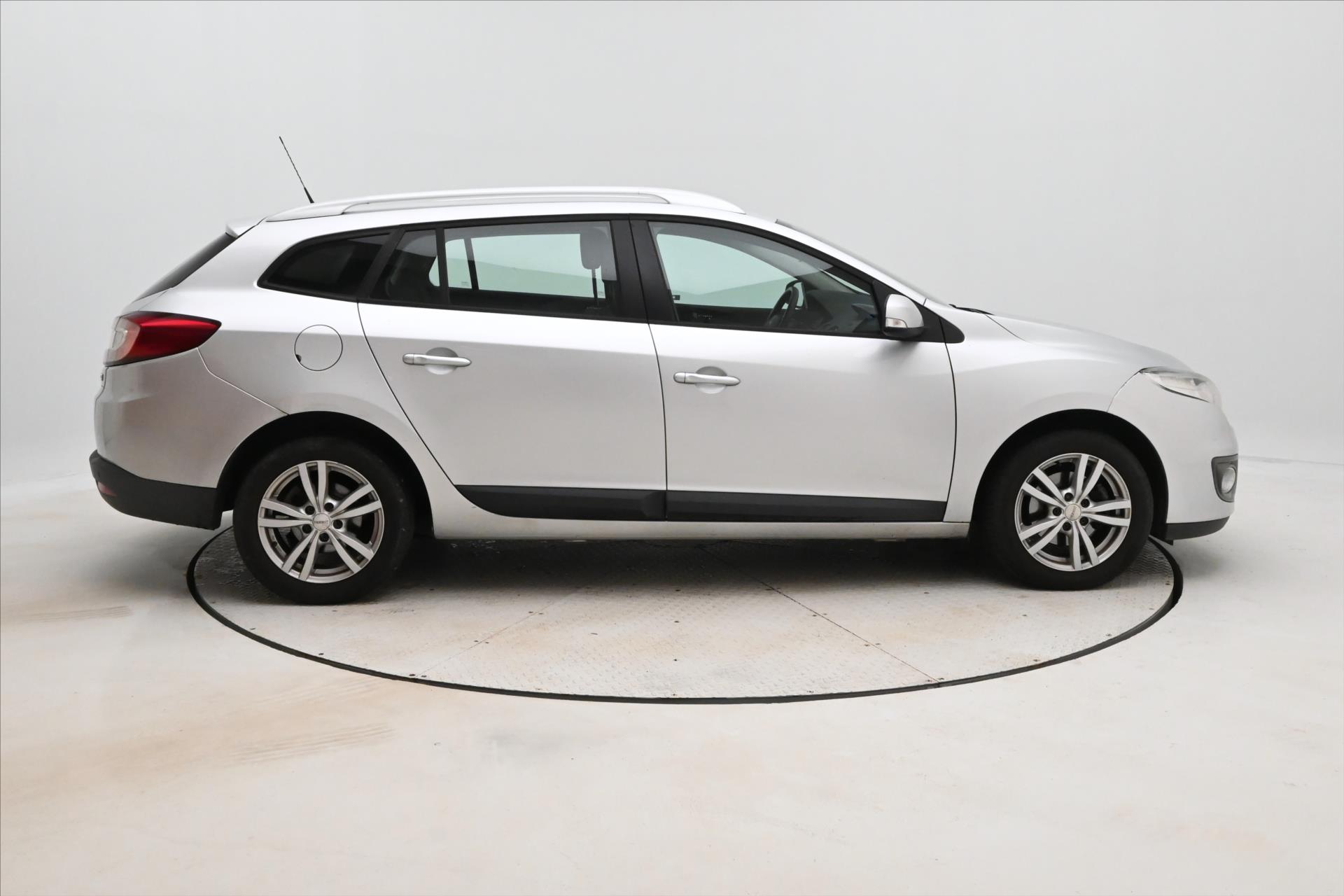 Hlavní fotografie vozu Renault Mégane 1,5 dCi 81kW Tažné Klimatizace  Grandtour (4)
