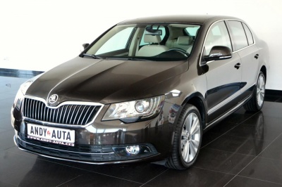 Škoda Superb, sedan, RZ 7C75791,  hnědá metalíza, automat